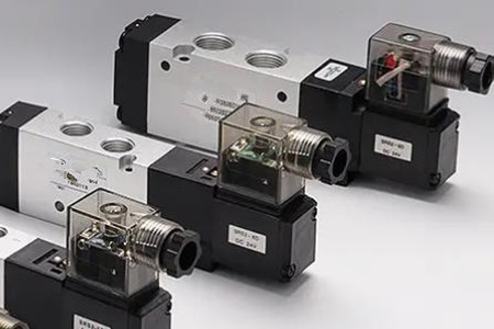 ��λ��ͨ늴��y������Щ��(ch��ng)�����������Ԅ�(d��ng)��ϵ�y(t��ng)��